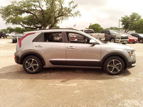 Steel Gray 2023 Kia Niro LX