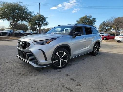 2021 Toyota Highlander XSE