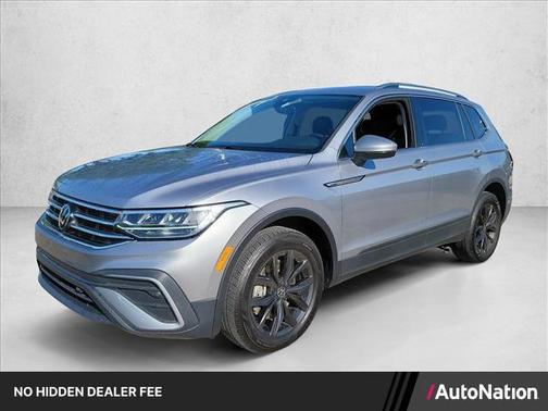 Pyrite Silver Metallic 2024 Volkswagen Tiguan 2.0T SE