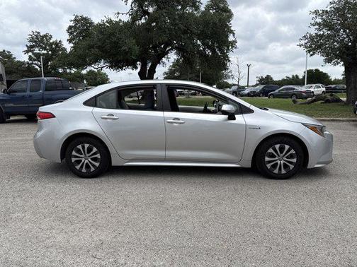 2020 Toyota Corolla Hybrid LE