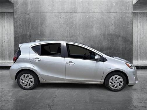 2016 Toyota Prius c Two