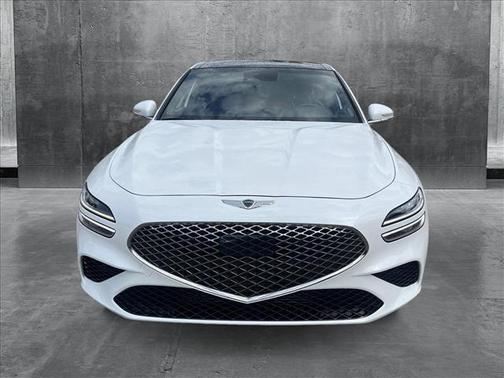 2022 Genesis G70 2.0T RWD