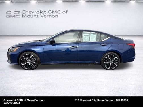 Deep Blue Pearl 2023 Nissan Altima 2.5 SR