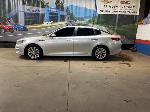 2017 Kia Optima LX