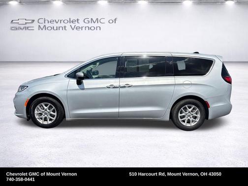 Silver Mist Clearcoat 2023 Chrysler Pacifica Touring-L