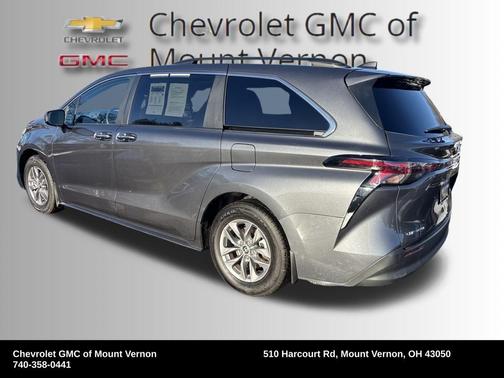 2025 Toyota Sienna XLE