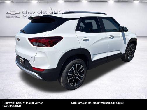 Summit White 2026 Chevrolet Trailblazer LT