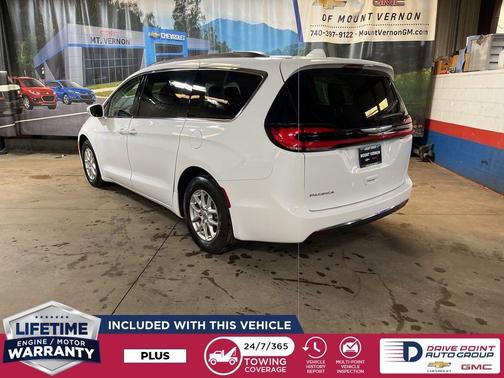 2022 Chrysler Pacifica Touring-L