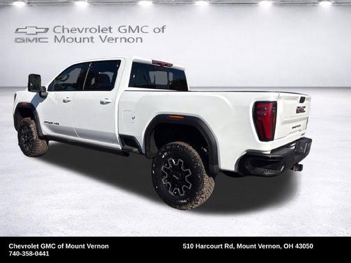Summit White 2024 GMC Sierra 2500 AT4X