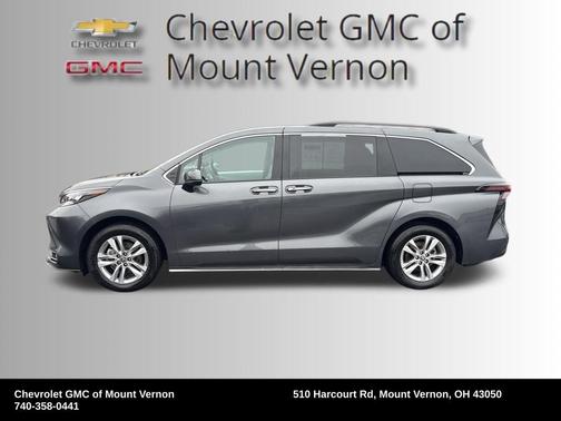 2025 Toyota Sienna XLE