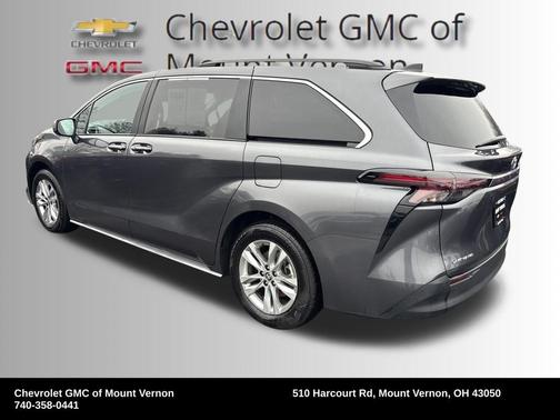 2025 Toyota Sienna XLE