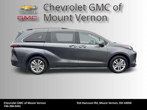 2025 Toyota Sienna XLE