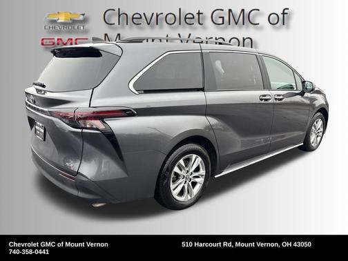 2025 Toyota Sienna XLE