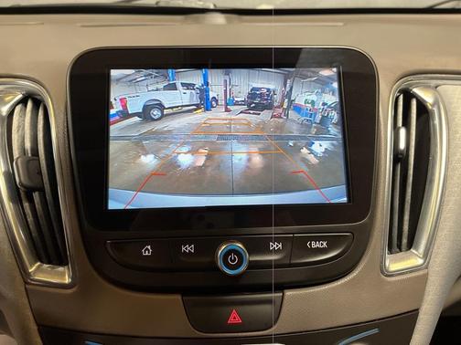 2017 Chevrolet Malibu 1LT