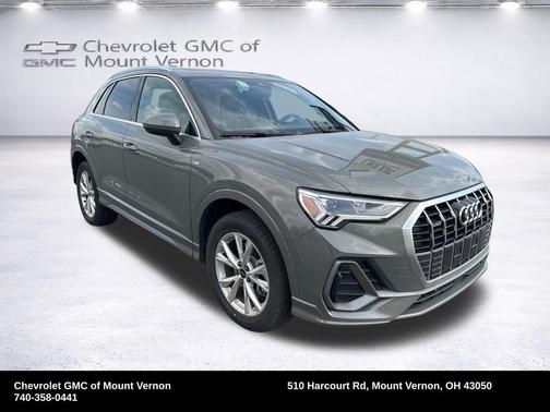 Chronos Gray Metallic 2023 Audi Q3 45 S line Premium