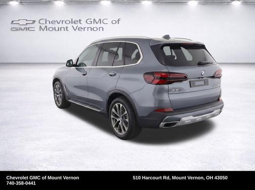 Gray Metallic 2026 BMW X5 xDrive40i