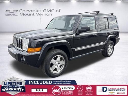 Brilliant Black Crystal Pearlcoat 2010 Jeep Commander Sport