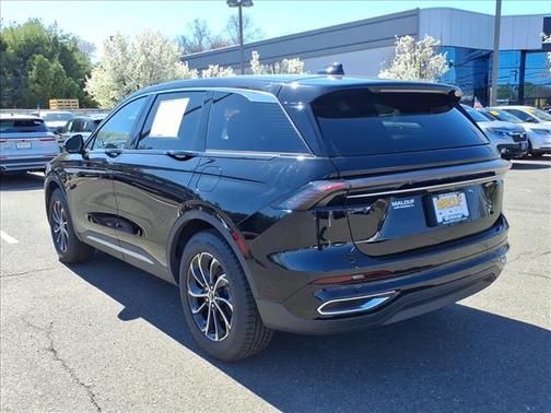 Black Metallic 2025 Lincoln Nautilus Premiere