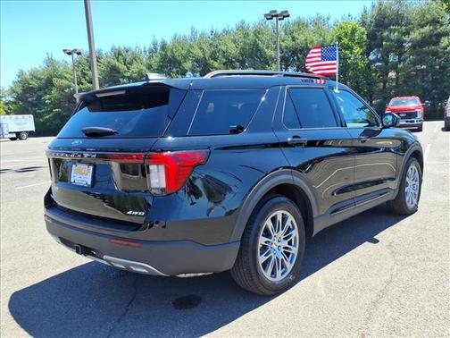 Agate Black Metallic 2026 Ford Explorer Active