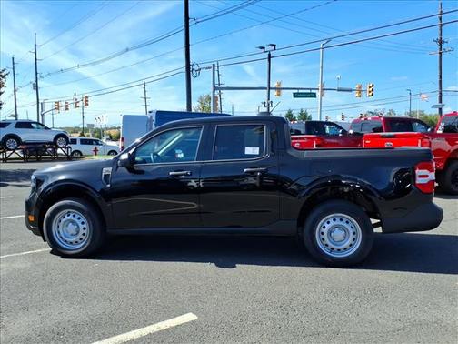 2025 Ford Maverick XL