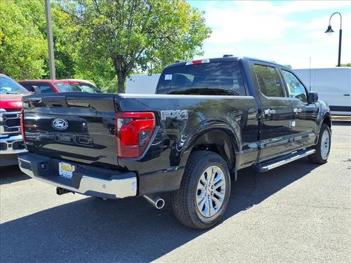 Agate Black 2026 Ford F-150 XLT