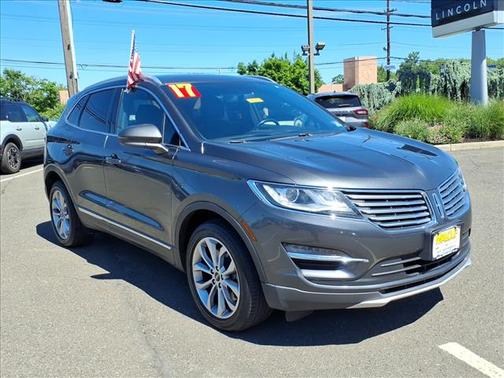 Magnetic Gray Metallic 2017 Lincoln MKC Select