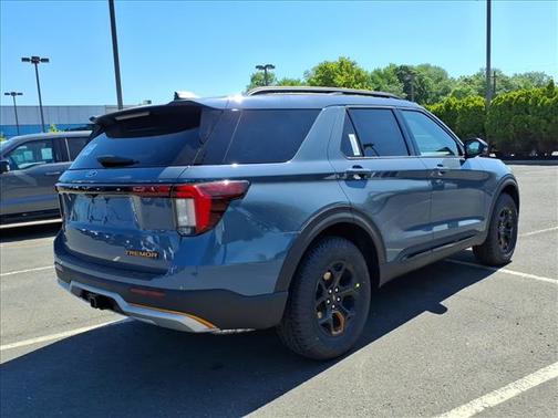 Vapor Blue 2026 Ford Explorer Tremor