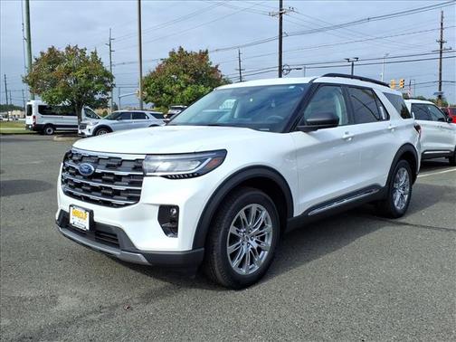 2025 Ford Explorer Active