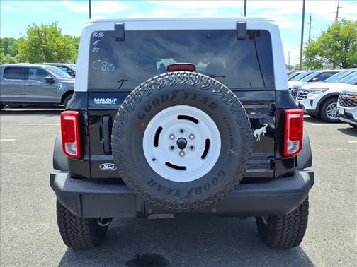 Shadow Black 2026 Ford Bronco Heritage Edition