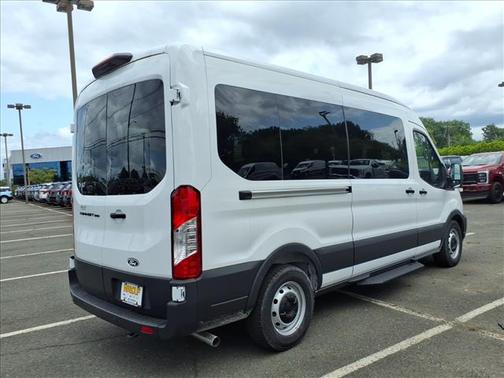 Oxford White 2026 Ford Transit-350