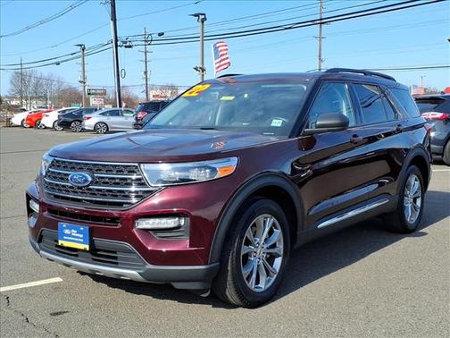 Burgundy Velvet Tinted Clearcoat 2022 Ford Explorer XLT