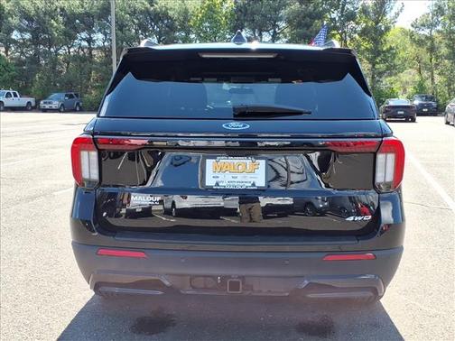 Agate Black Metallic 2026 Ford Explorer ST-Line