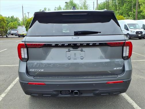Carbonized Gray 2026 Ford Explorer Active