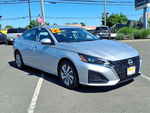 Brilliant Silver Metallic 2023 Nissan Altima 2.5 S