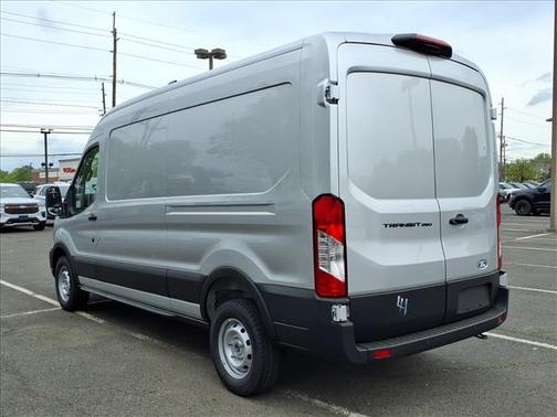 Ingot Silver Metallic 2026 Ford Transit-250 148 WB Medium Roof Cargo