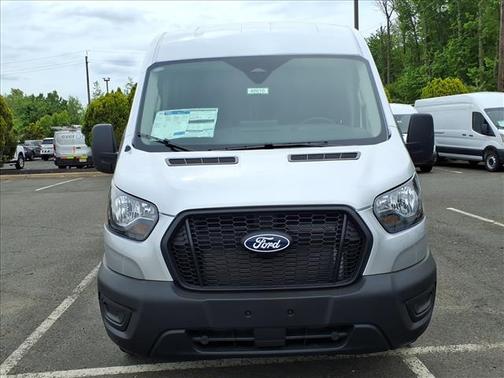 Ingot Silver Metallic 2026 Ford Transit-250 148 WB Medium Roof Cargo