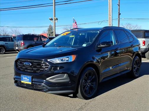 2022 Ford Edge SE