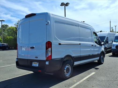 2025 Ford Transit-250 148 WB Medium Roof Cargo