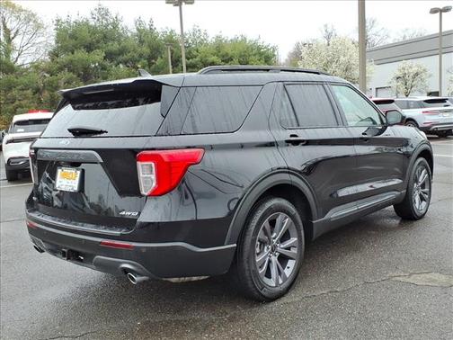 Agate Black Metallic 2023 Ford Explorer XLT