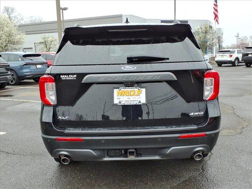 Agate Black Metallic 2023 Ford Explorer XLT