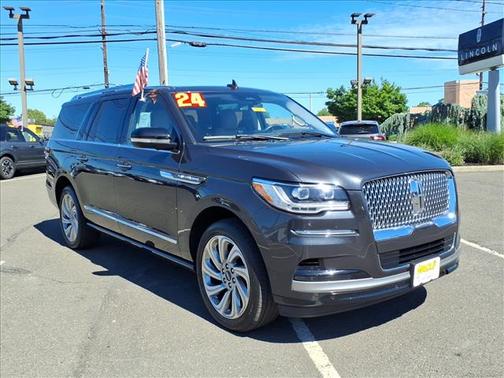 Starlight 2024 Lincoln Navigator L Reserve