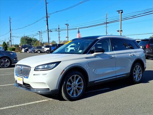 Ceramic Pearl Metallic 2022 Lincoln Corsair Standard