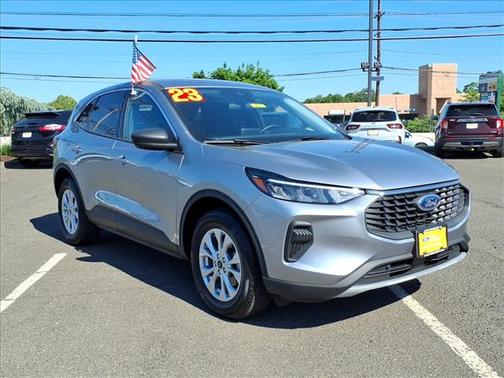 Iconic Silver Metallic 2023 Ford Escape Active