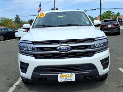 Star White Metallic Tri-Coat 2023 Ford Expedition Max XLT