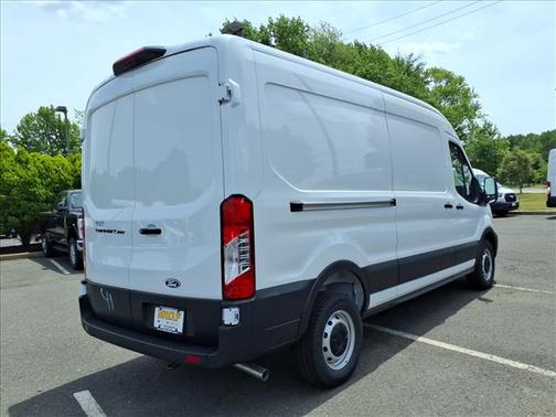 Oxford White 2026 Ford Transit-250 148 WB Medium Roof Cargo