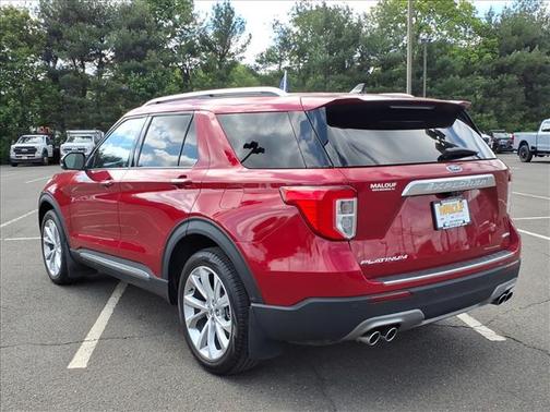 Rapid Red Metallic Tinted Clearcoat 2022 Ford Explorer Platinum