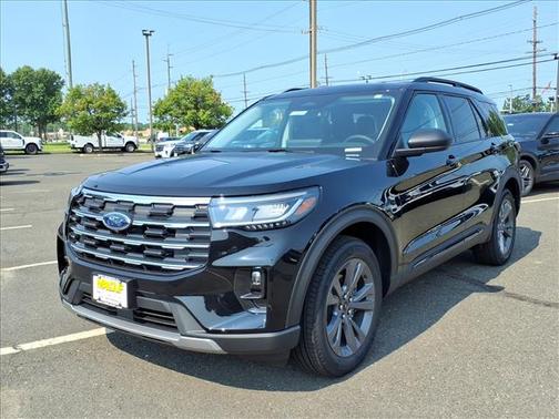 Agate Black 2026 Ford Explorer Active