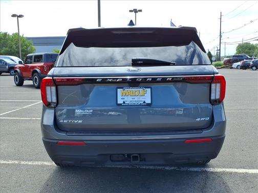 Carbonized Gray Metallic 2026 Ford Explorer Active
