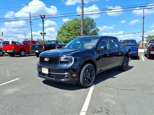 2025 Ford Maverick Lobo Standard