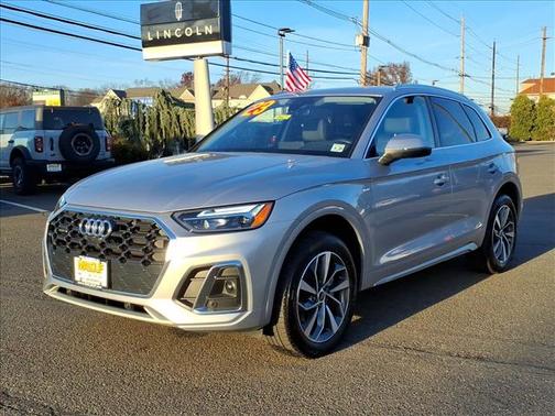 2023 Audi Q5 45 S line quattro Premium